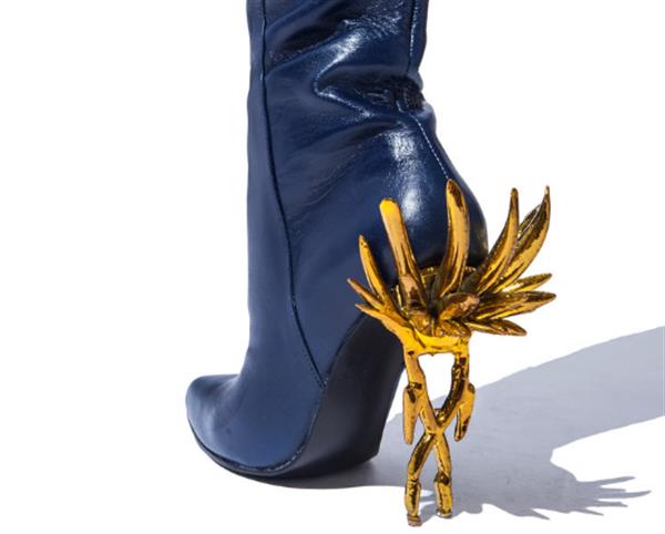 these-weapon-inspired-3d-printed-stiletto-boots-killer-5.jpg