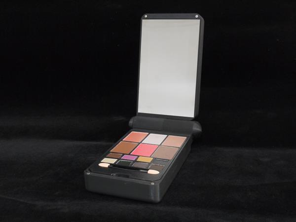 check-out-sexyvyborgs-3d-printed-makeup-palette-cum-hacker-kit-3.jpg